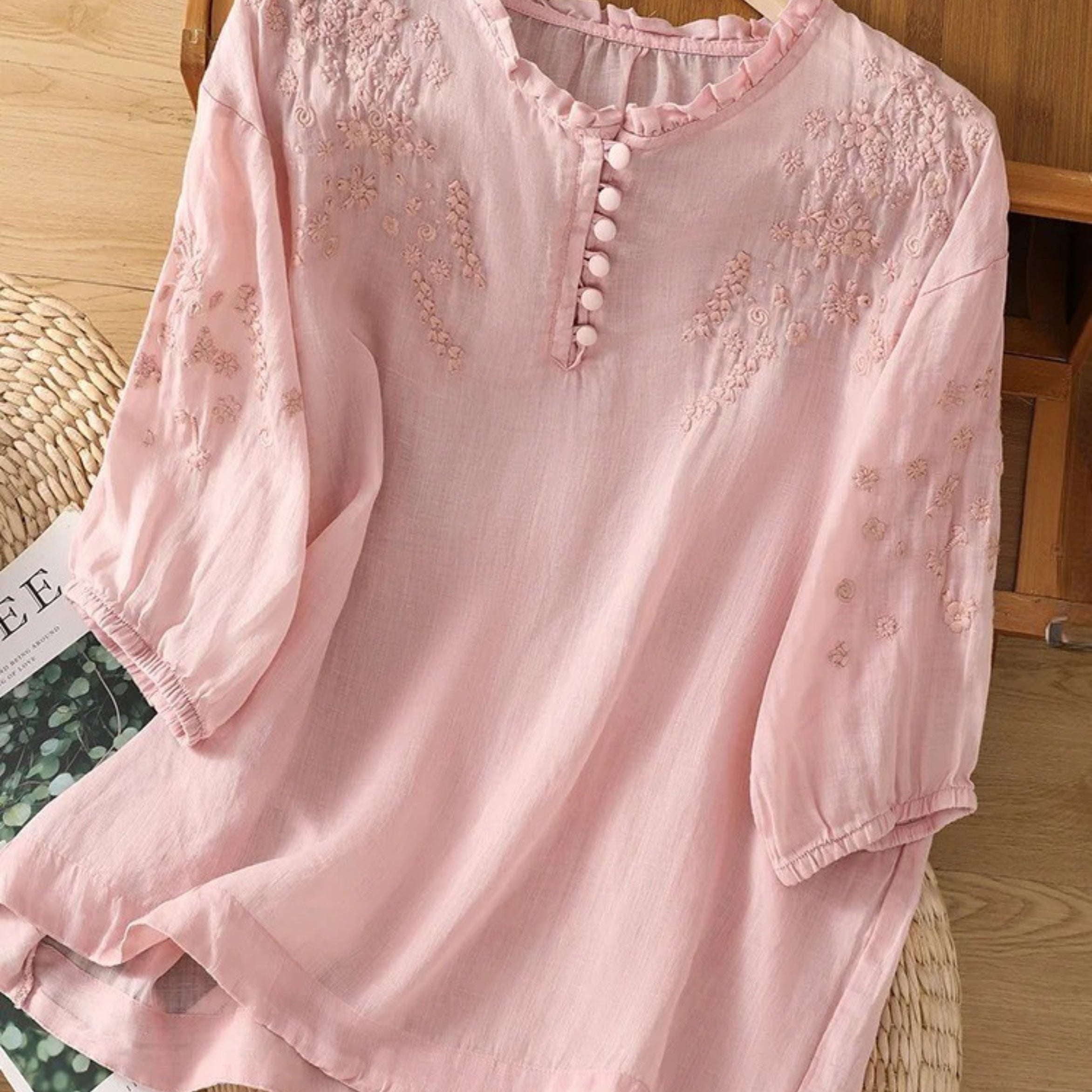 Kissina | Blusa de Algodão e Linho Bordada